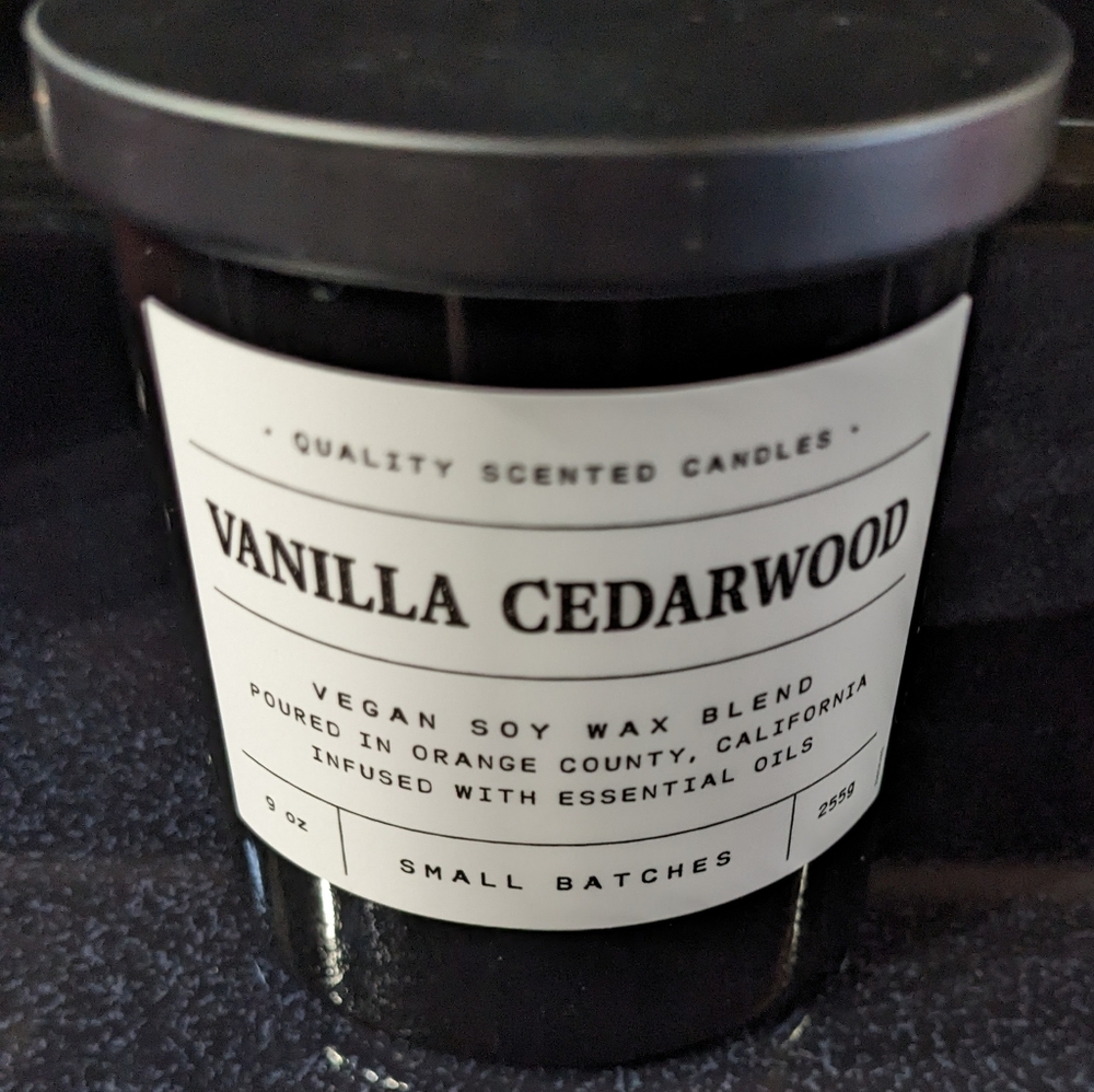 LEOBEN CO Cedarwood + Vanilla Vegan Soy Wax Candle